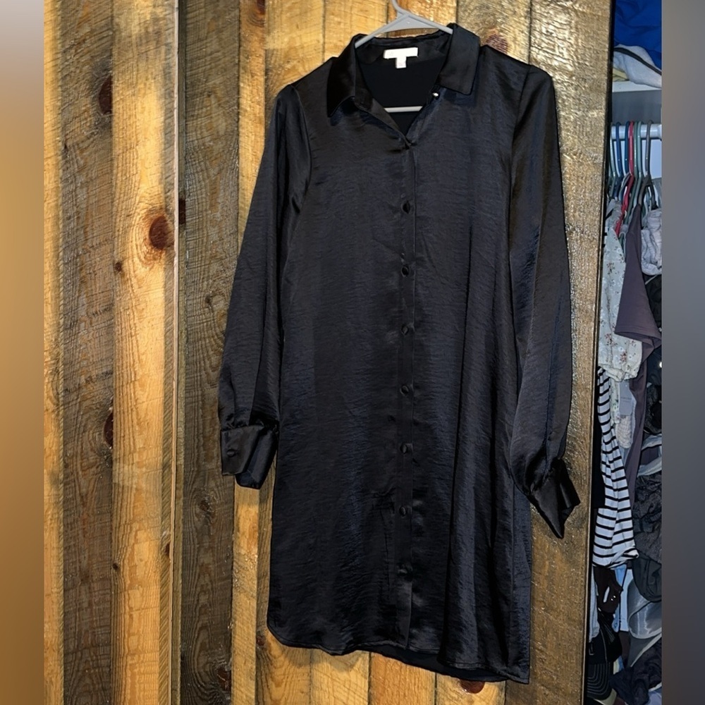 Gorgeous button down dress